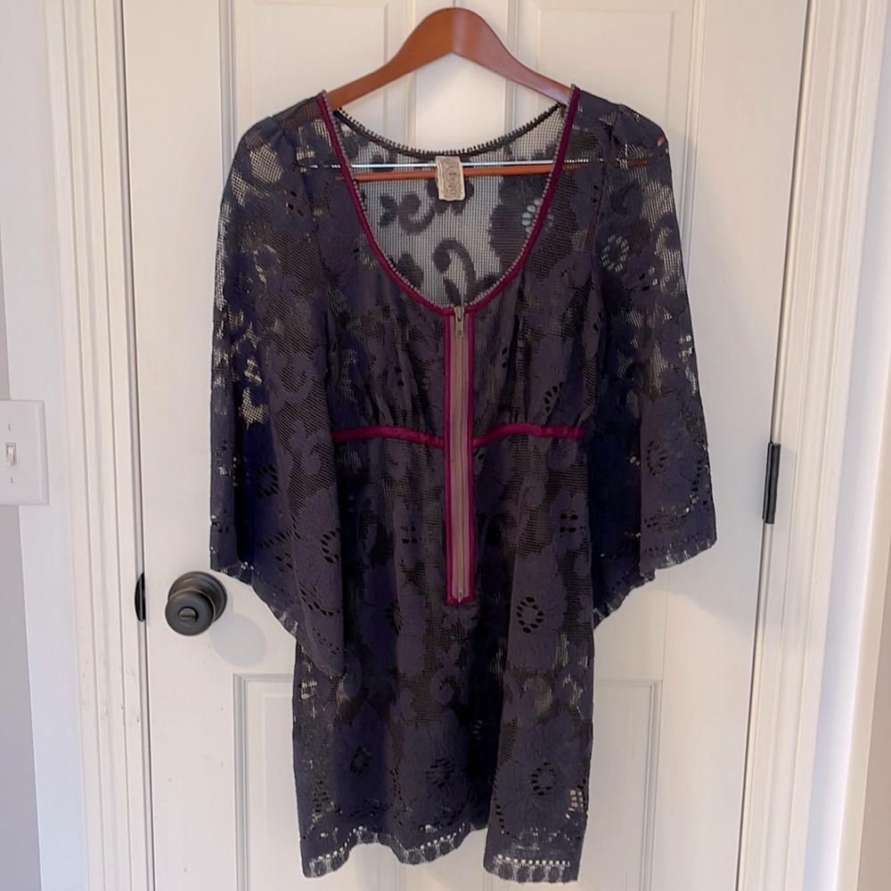Free People | size Small | Navy Lace Tunic